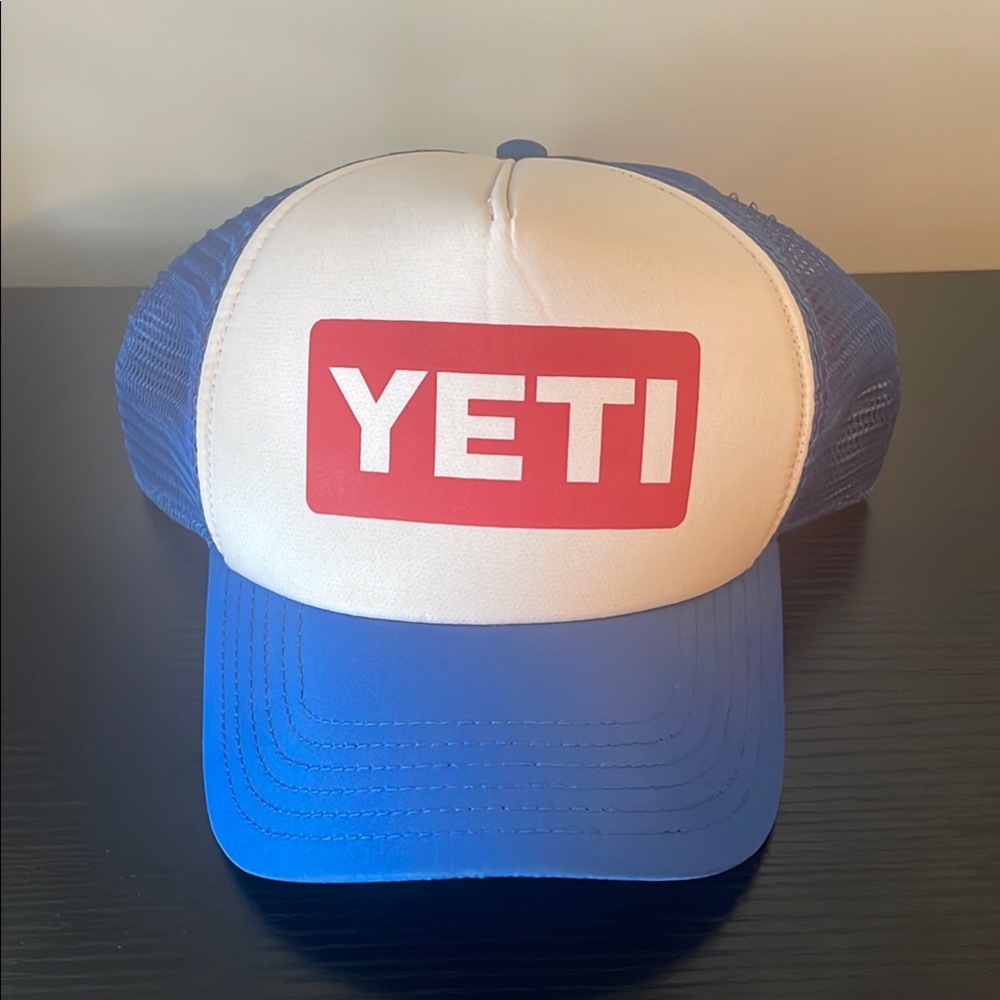 Yeti Patriotic Trucker Hat Yeti Coolers Casual Boat Fishing Red White Blue NWOT